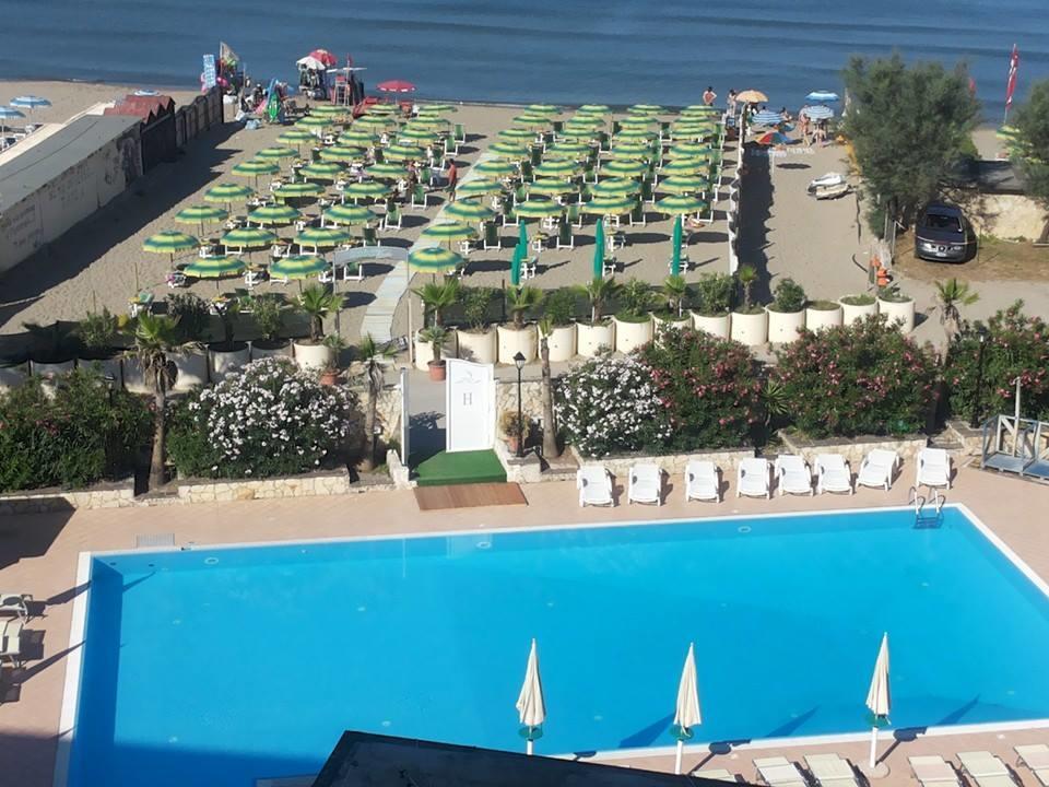 Hotel Club Sabbiadoro 바티파리아 외부 사진